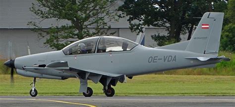 Pilots Post Diamond Aircraft Dart 550 Aerobatic Turboprop Trainer