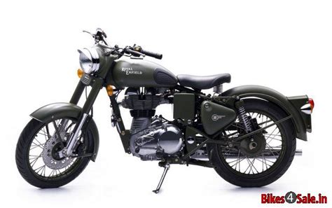 Further, the ground clearance is 135mm, while the fuel tank capacity stands at. Royal Enfield Classic Battle Green price, specs, mileage ...