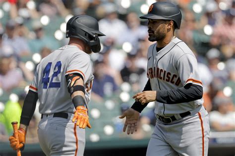 Tigers Rally From Five Run Deficit Beat Giants In Innings Reuters