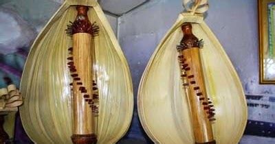 Bentuknya yang menyerupai gendang kerap kali membuat orang berpikir bahwa ketipung adalah gendang juga, namun berukuran lebih kecil. Alat Musik Tradisional Yang Berasal Dari Nusa Tenggara ...