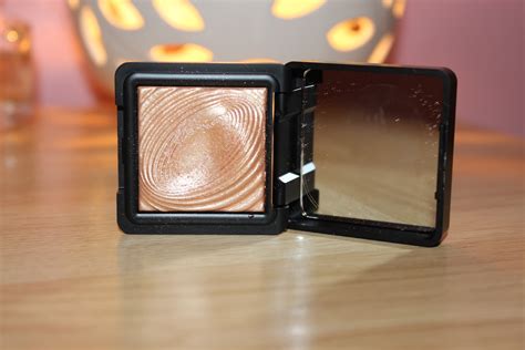 Kiko Wet And Dry Eyeshadow In 208 Mac Extra Dimension Skinfinish Dupe