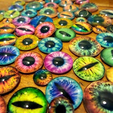 25 Assorted Glass Eyes Handmade Glass Cabochons Pick The Etsy