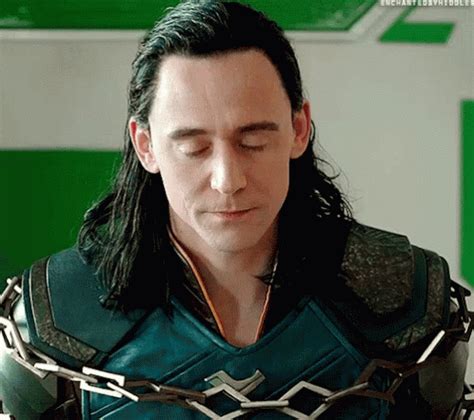I've been playing around with my artworks by manipulating them into different forms. Loki Tom Hiddleston GIF - Loki TomHiddleston Thor ...