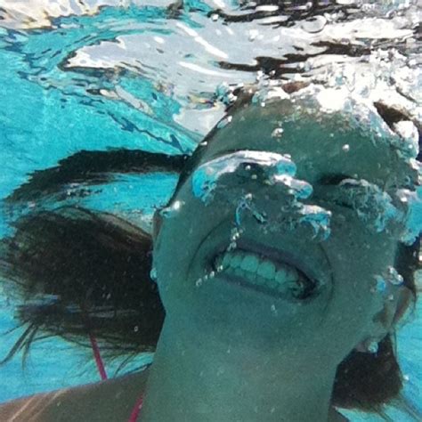 The Dos And Don Ts Of Underwater Selfies