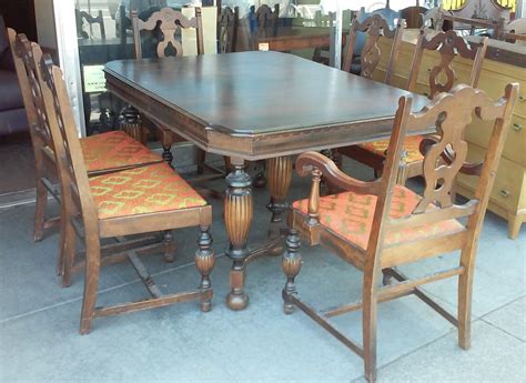 Uhuru Furniture And Collectibles Sold 1930s Victorian Style Dining Set