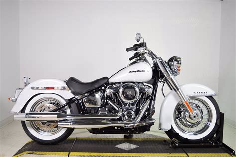 Prices and availability may and are subject to change without notice. New 2020 Harley-Davidson Softail Deluxe FLDE Softail in ...