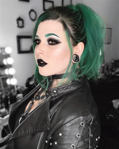 dre ronayne 💚 on instagram “the end of an era 🖤 last pic with this hair color for awhile who