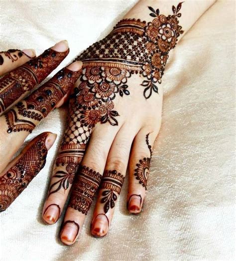 Latest Arabic Wedding Mehndi Designs For Full Hands Of Bride