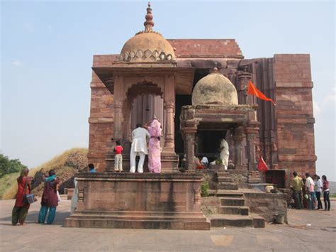Temple Just In Front Of Shiv Temple Picture Of Bhojpur Shiva Temple
