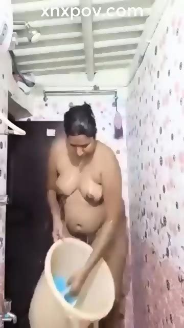 Bangladeshi Sexy Girl Full Naked Bathing Selfie For Bf Eporner