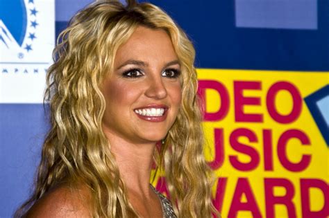Rebelka Britney Spears Dovádí Nahá Na Soukromém Ostrově Cítí Se Jako