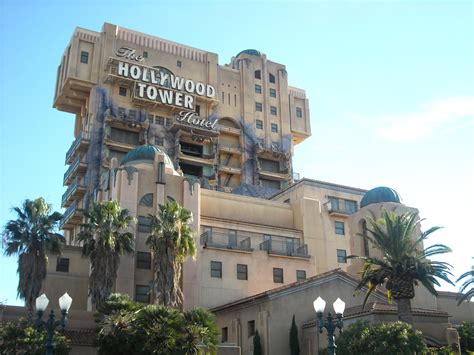 The Tower Of Terror At Disneyland Is Closing Next Year Simplemost