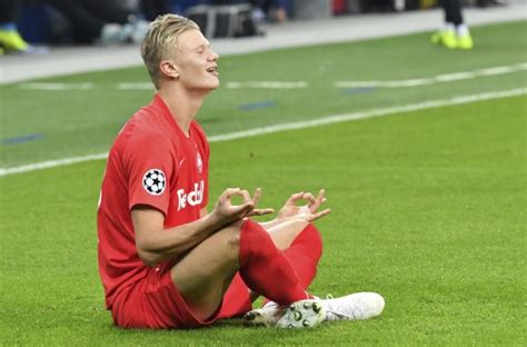 Psg copied haaland's celebration on the pitch and in the changing room. Zázračný Haaland je so 7 gólmi rekordérom Ligy majstrov ...