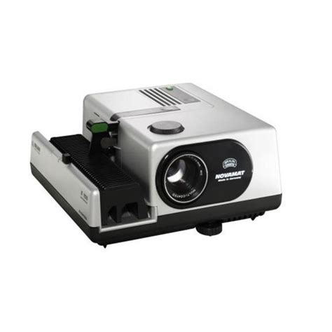 Braun Novamat E150 Slide Projector With 28 85 Mm Mc Lens