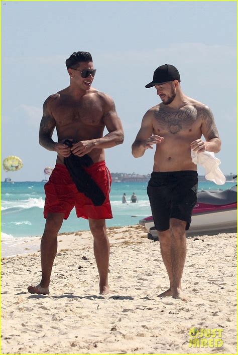 Jersey Shore S Pauly D Vinny Go Shirtless In Cancun Photo Jersey Shore Pauly D