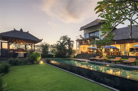 Villa Mewah Luar Biasa Dengan Pemandangan Sawah Dijual Kibarer Property