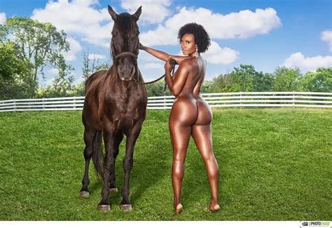 2 Stallions Nudes Ebony NUDE PICS ORG