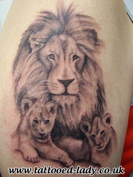 Lion And Cubs Tattoo Close Up Cubs Tattoo Lion Tattoo