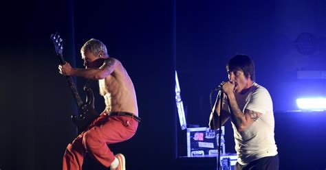 Red Hot Chili Peppers Get Naked And Wrestle James Corden For Carpool