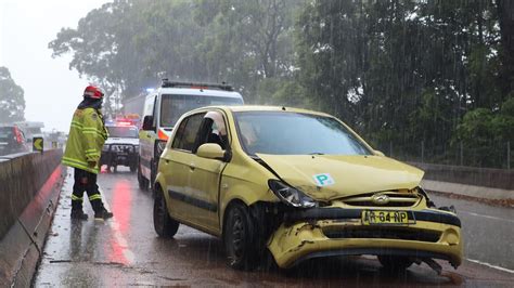 pacific highway crash leaves traffic gridlocked at coffs harbour daily telegraph