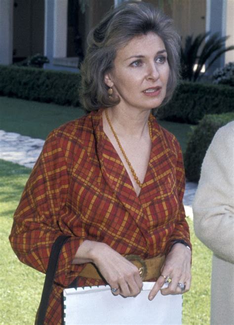 Joanne Woodward Alzheimer's Crisis— Loses Memories Of Paul Newman!