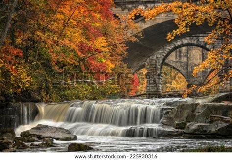 Berea Falls During Peak Fall Colors Stock Photo Edit Now 225930316