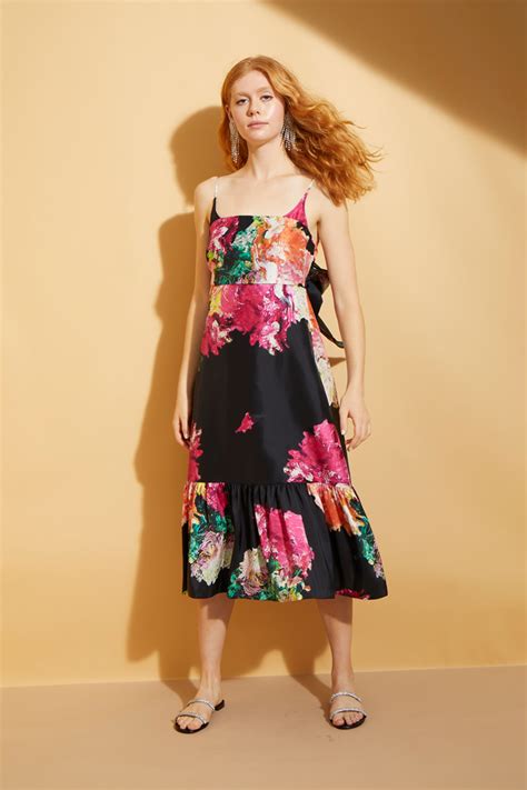 Check spelling or type a new query. Black-Owned Fashion Brand Spotlight: Tracy Reese and Hope ...