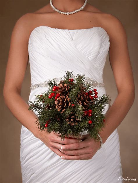 22 Amazingly Festive Christmas Wedding Ideas Emmaline Bride