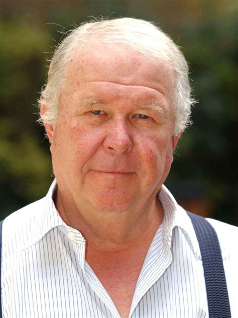 Ned thomas beatty (born july 6, 1937) is a retired american actor and singer. Ned Beatty - AlloCiné