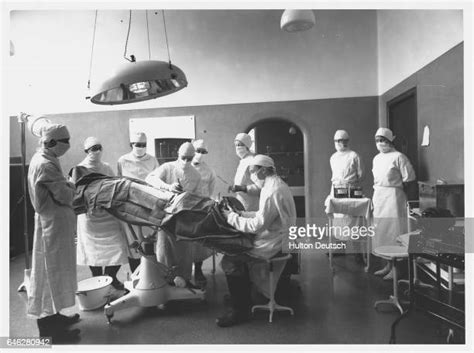 Vintage Operating Room Photos And Premium High Res Pictures Getty Images