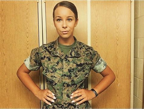 28 Female Soldiers Who Look Super Gorgeous Both In And Out Of Uniform