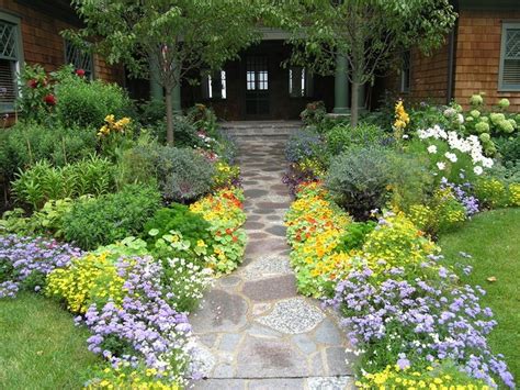 35 Beauty Front Yard Pathways Landscaping Ideas On A Budget Page 24