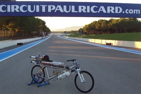 Frenchman Hits 333 Kmhr On A Rocket Powered Bicycle To Set