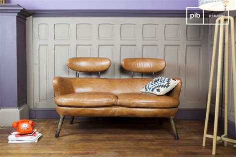 Veel banken die wij aanbieden maken wij in eigen beheer, waardoor wij de productiekosten laag kunnen houden. Queen double fauteuil - Kleine bank met vintage design | pib