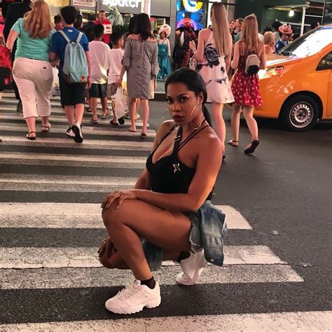From La To Ny Yvonne Nwosu Shares Her Cityscape Travel Diary Bn Style