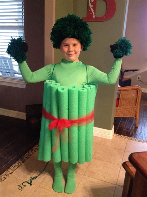 broccoli costume for my son inexpensive halloween costumes homemade costumes diy costumes
