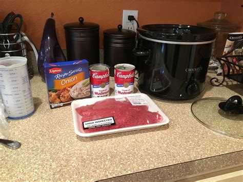 Rosemary and garlic chips are added to the mix for beautiful flavor and texture. Crock Pot Cube Steak and Gravy 1 package of cube steak 1 ...