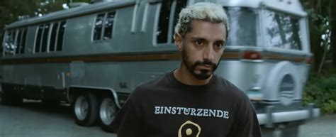 O som do silêncio olá, escuridão, minha velha amiga vim conversar com você de novo porque uma visão um pouco arrepiante deixou sementes enquanto eu dormia e. O som do silêncio.Filme 19 | Cinematographe