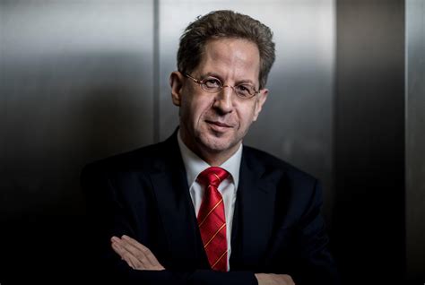 From 1 august 2012 to 8 november 2018,1 he served as the president of the federal office for the protection of the constitution. Hans-Georg Maassen sieht erhebliche Versäumnisse bei ...