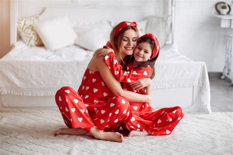 Taller Virtual De Pijamas Para La Familia Acoldemoda