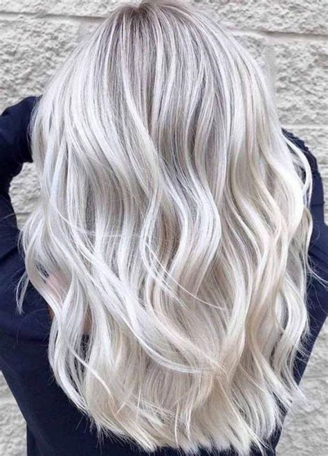Women with beautiful blonde hair 2021 always attract eyes, because their hair has a rare and bright color. 46 Platinum Pearl Blonde Hair Colors For Long Hair # ...