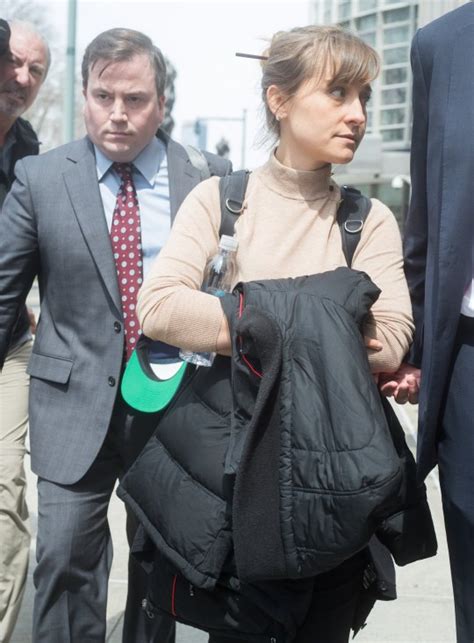 Smallvilles Allison Mack Pleads Guilty To Involvement In Sex Cult Metro News