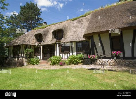 Normandy France Thatched Norman Cottage Stock Photo Alamy