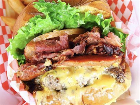 The 18 Best Burgers In Los Angeles Eater La