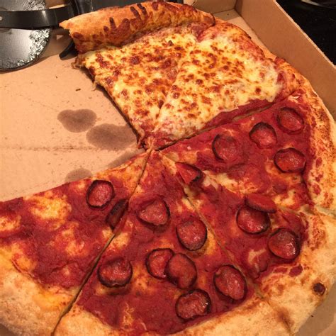 Vocelli Pizza Order Food Online 23 Reviews Pizza Frederick Md