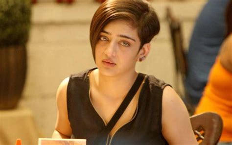 Akshara Haasan S Private Pictures Leaked Actress Approaches Mumbai Police