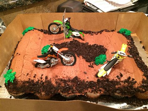 5 out of 5 stars. Dirt bike track cupcake cake | Just desserts, Cupcake ...