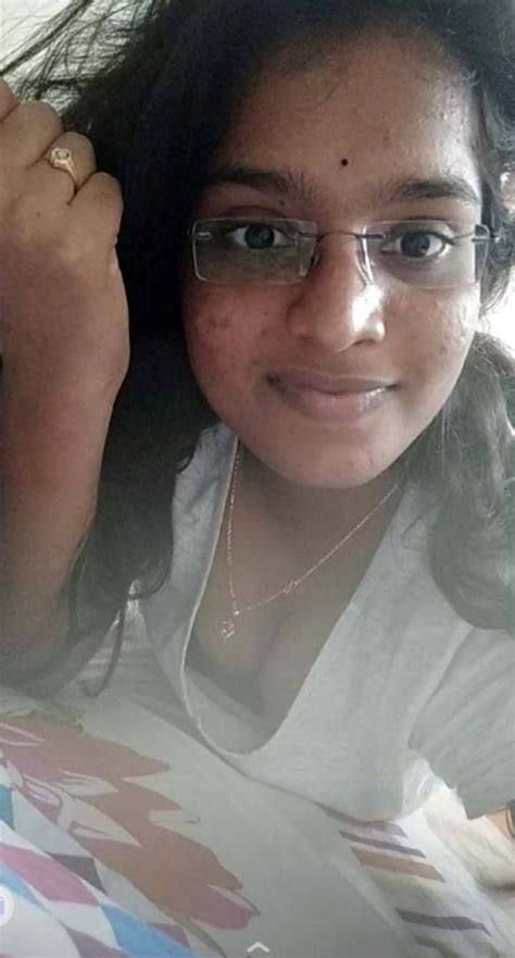 Indian Big Tits Tamil Mallu Girl Selfie Pics Fav Bees