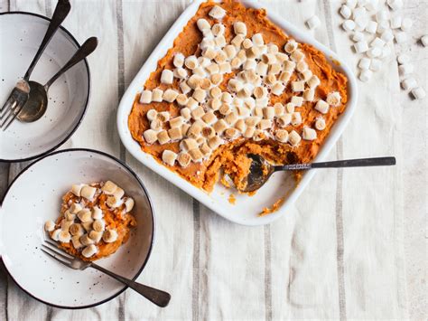 If you love sweet potatoes, but are sick of preparing them the same way again and again, these 20 healthy sweet potato recipes will give you a fresh as the sweet potatoes roast in the oven, you can sit and sip coffee. Bruce\'S Canned Sweet Potato Recipes : Sweet poatoes topped with a buttery cracker topping ...