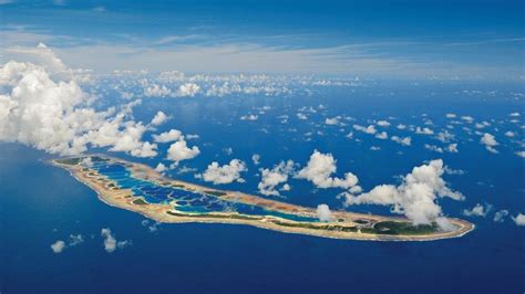 Aerial Photo Of The Line Islands Com Imagens Litoral Paisagens